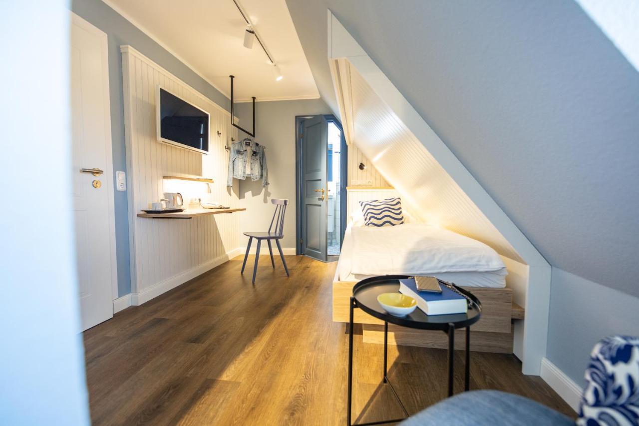 Ual Oeoemrang Wiartshues Hotel Norddorf Exterior foto